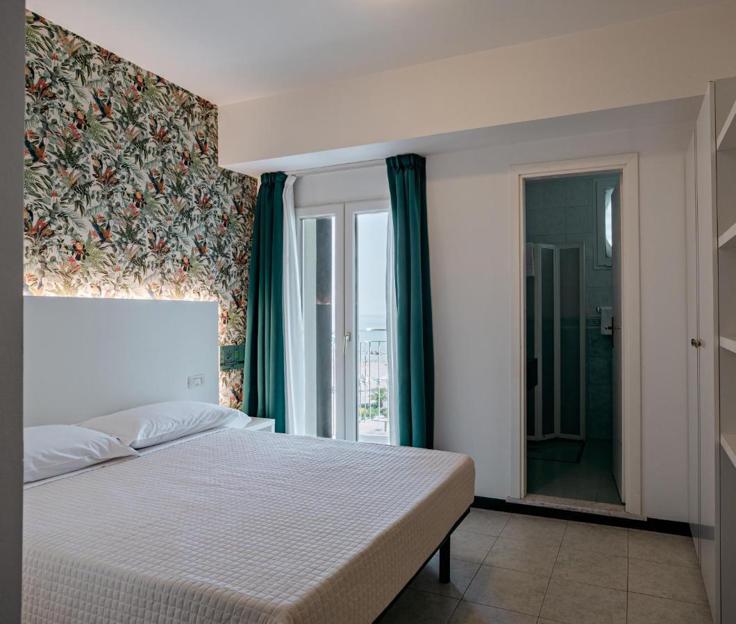 Solemare Hotel E Residence Misano Adriatico Exterior photo