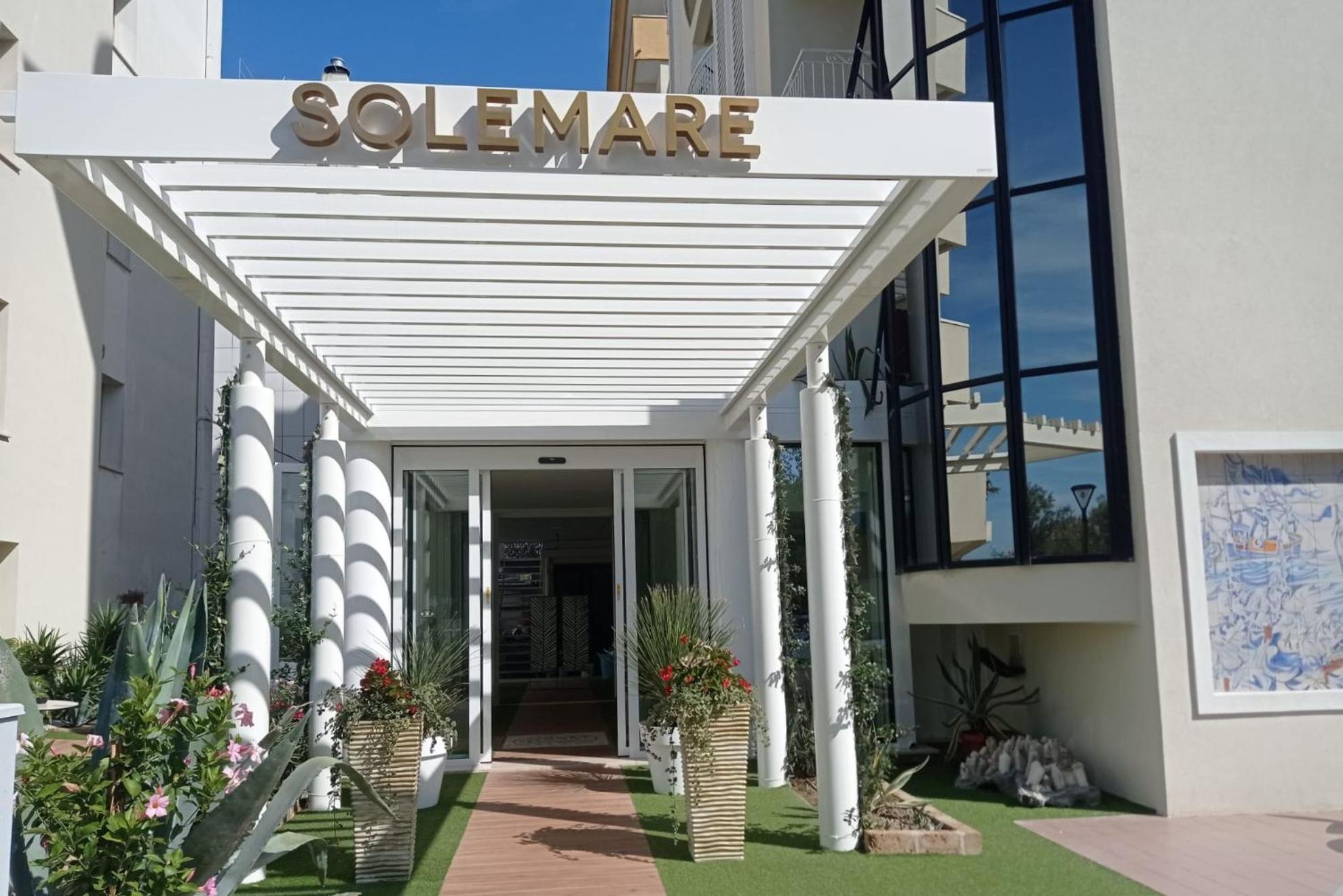 Solemare Hotel E Residence Misano Adriatico Exterior photo