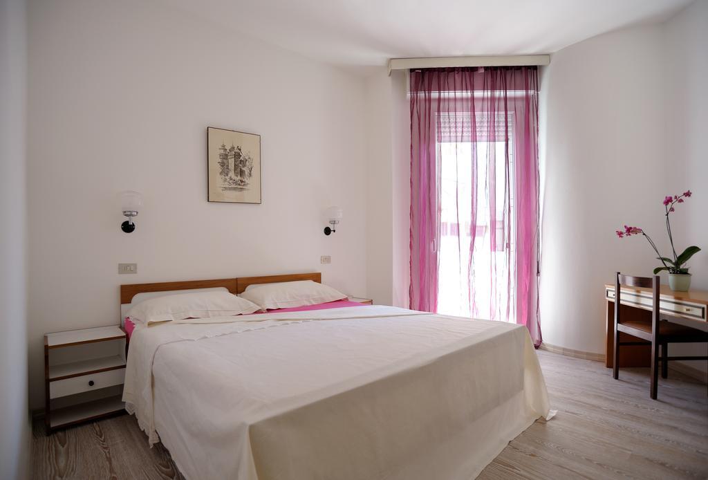 Solemare Hotel E Residence Misano Adriatico Room photo